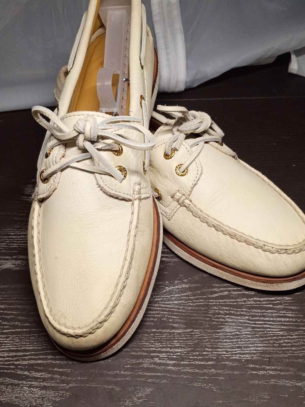 Sperry GOLD CUP Cream Leather Boat Shoes. Gold-Tone Eyelets. Men's 10M.